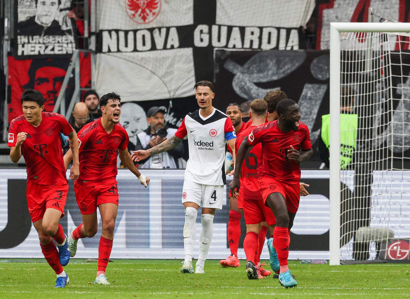 星空体育-德甲关键扑救多次救主，比赛精彩片段频繁出现