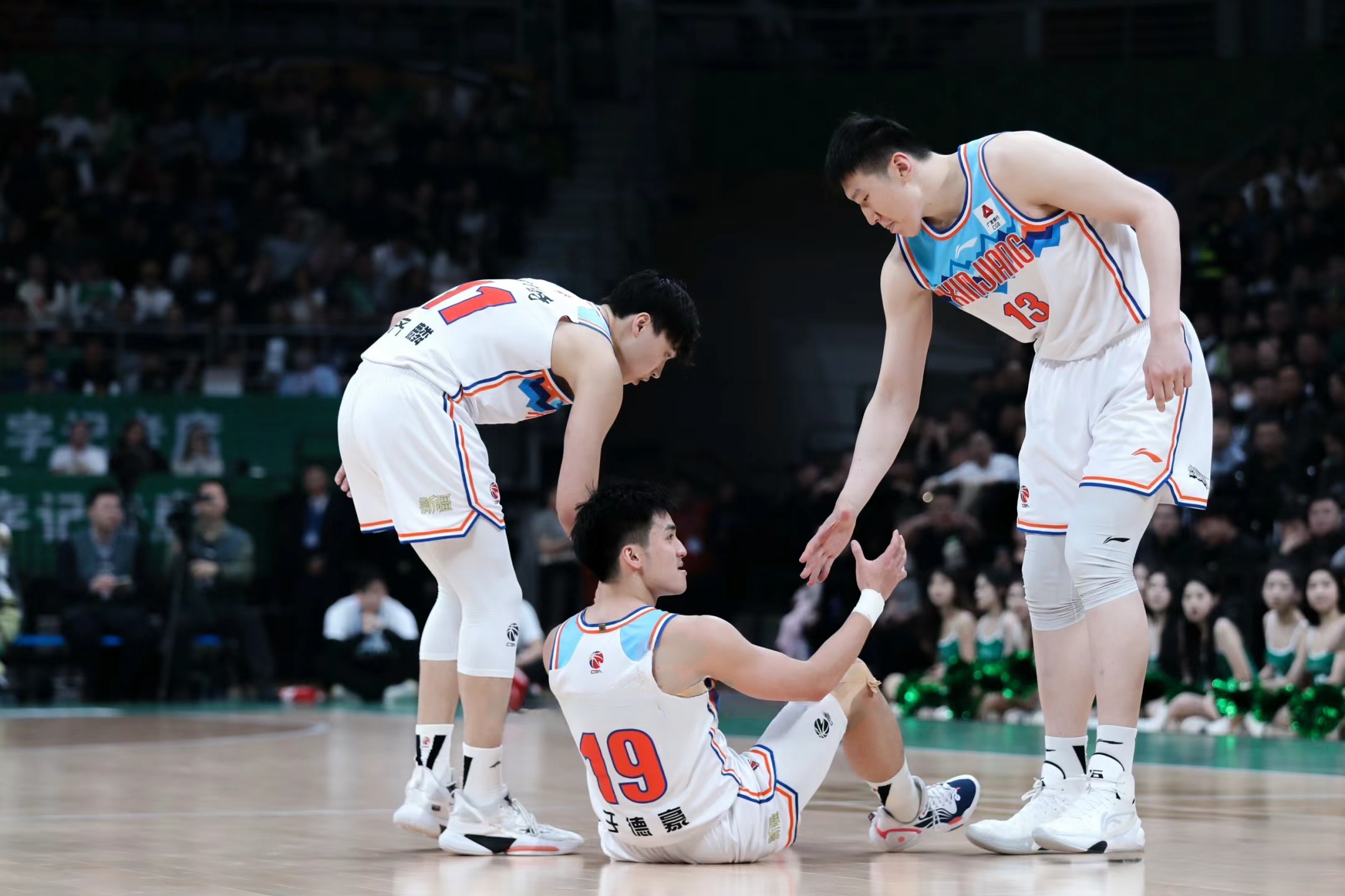 包含经典战役回顾：中国篮球历史上的辉煌瞬间的词条