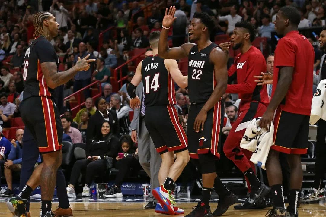 星空vip-团队默契：北京队全场助攻高达22次，传球流畅！的简单介绍