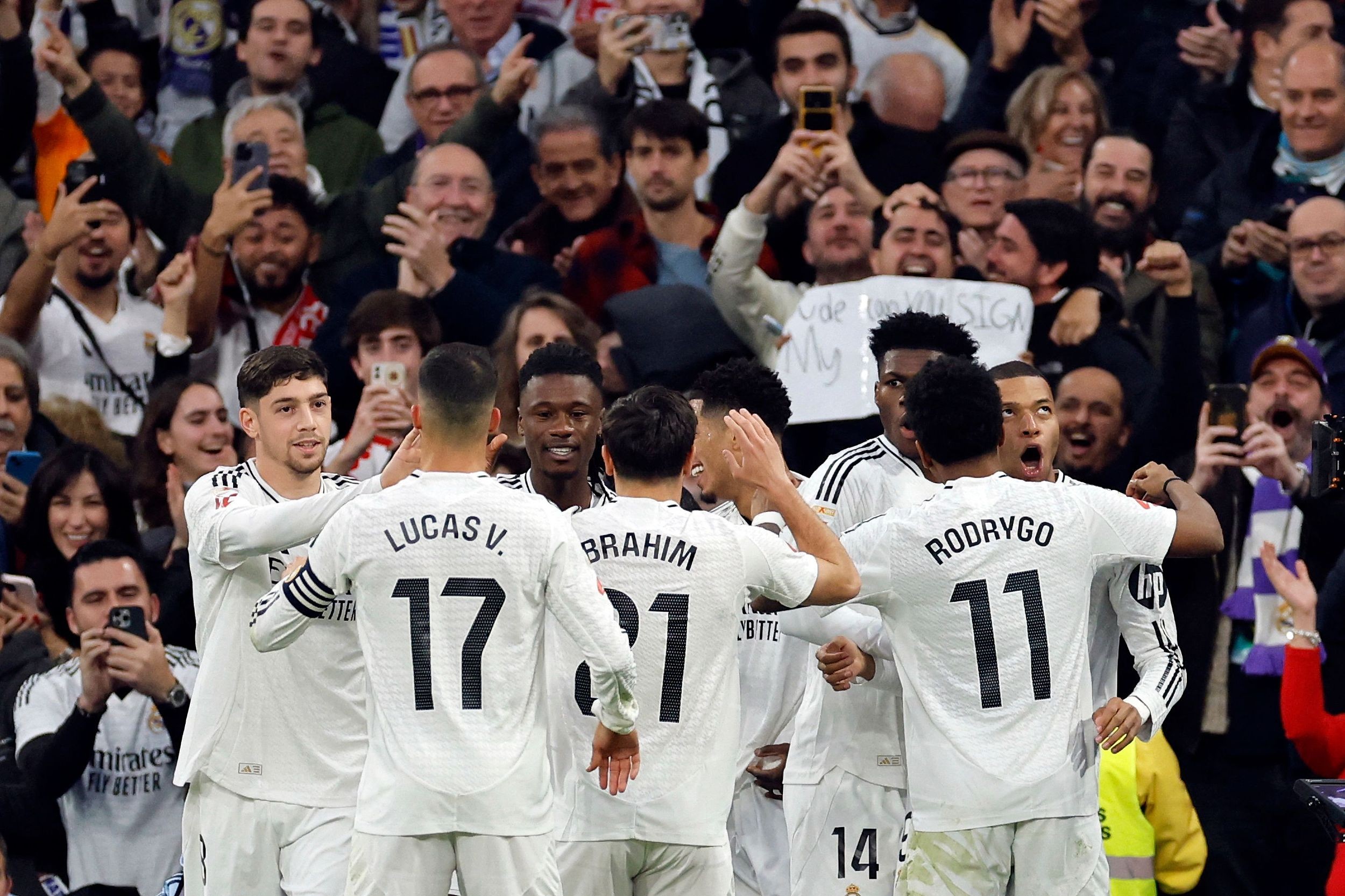 星空体育平台app下载-关于西甲联赛依然火热，争冠格局逐渐明朗的信息