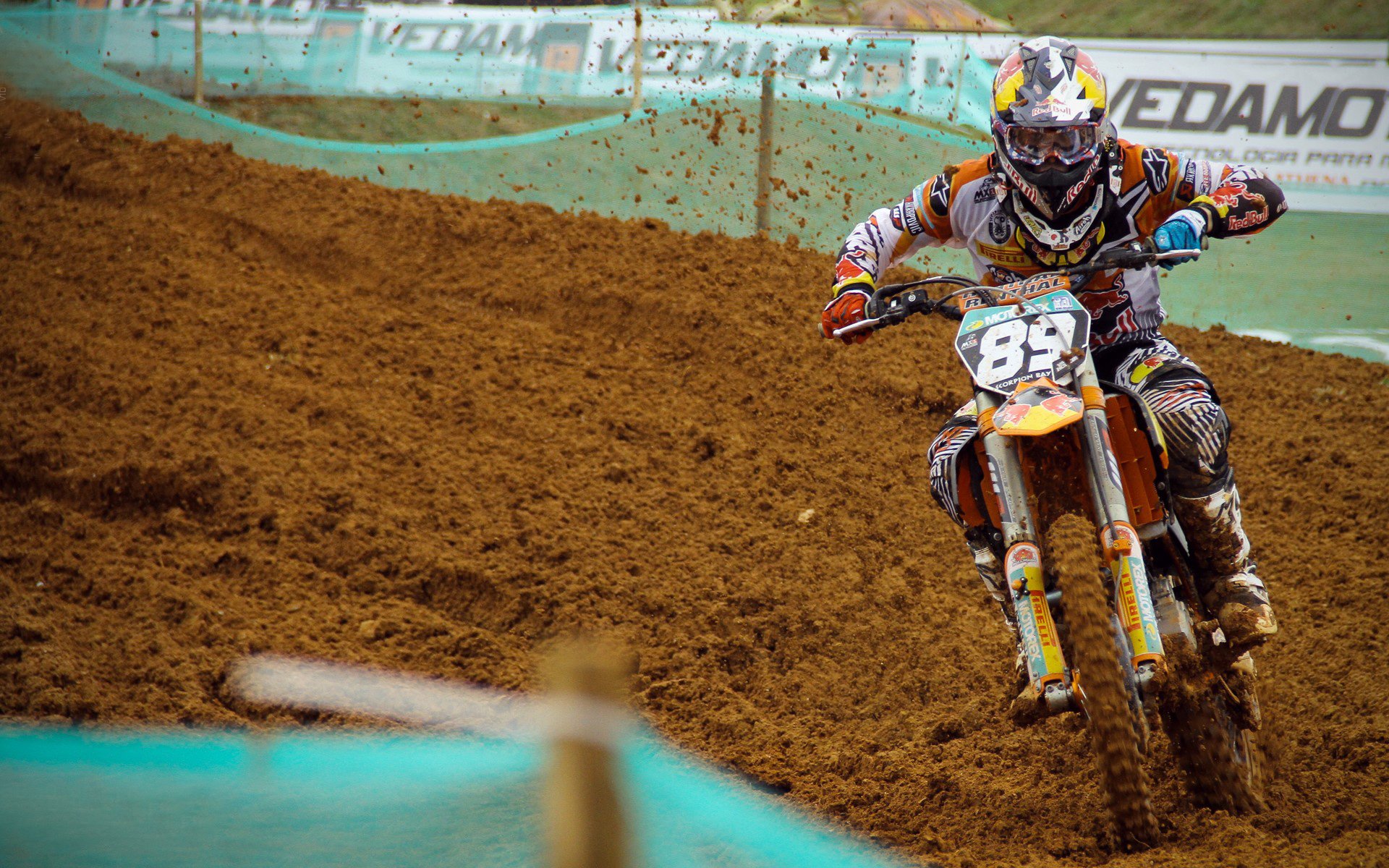 快船训练中教练亲自参与攻防演练,2020快船教练